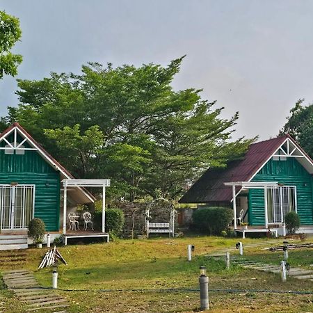 ไอหมอก ชาเล่ต์ Wang Nam Khiao Exterior foto