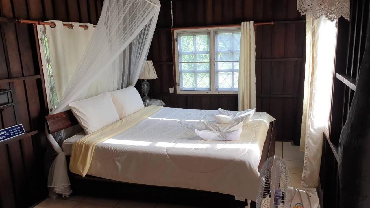 ไอหมอก ชาเล่ต์ Wang Nam Khiao Zimmer foto